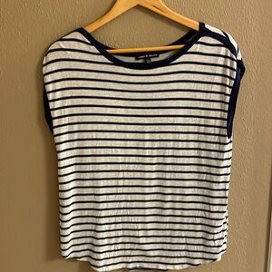 Navy Heather gray striped “Cable & Gauge” sleeveless shell knit top size Large